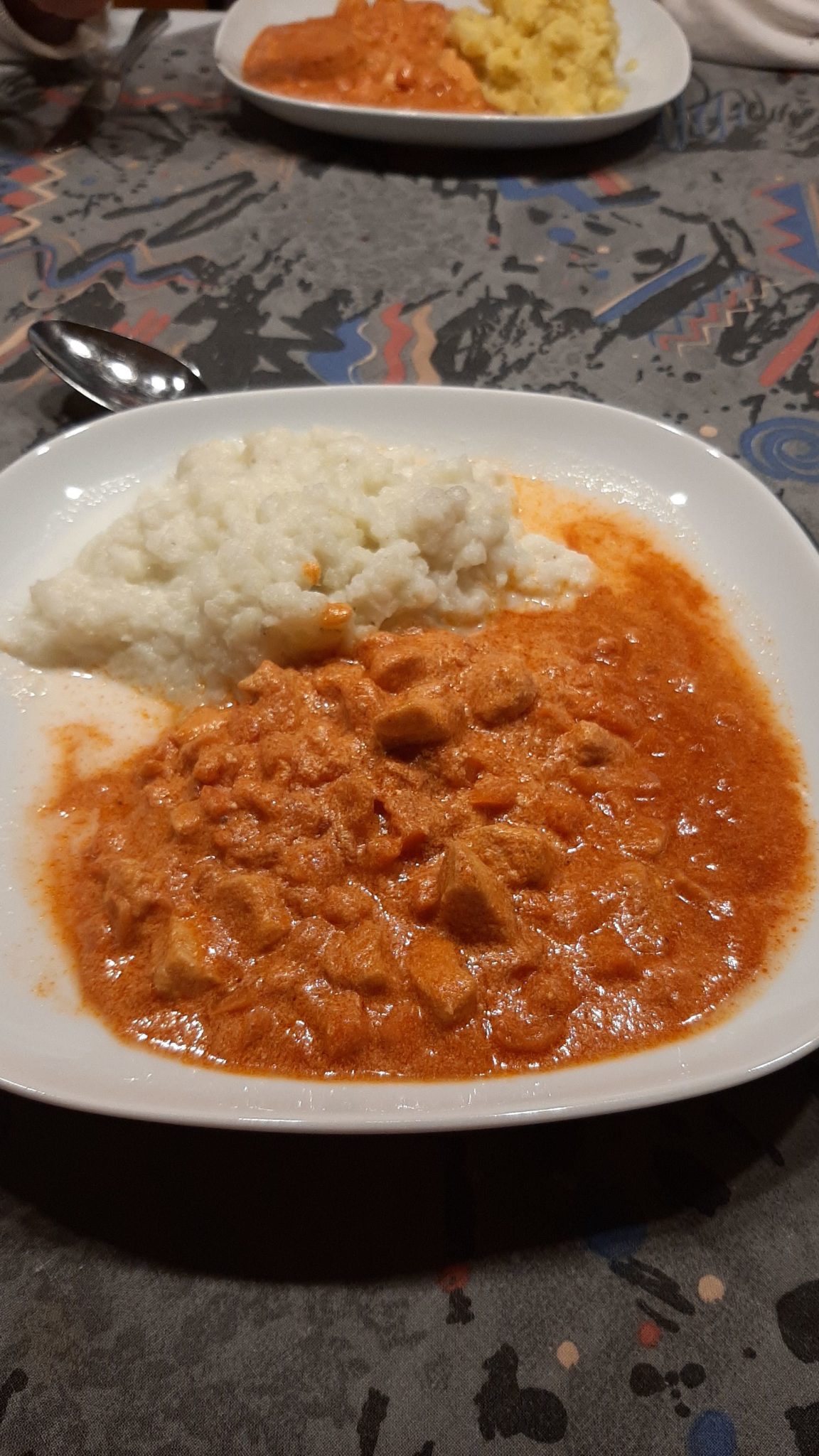 Saftiges Hähnchengulasch mit Kohlrabipüree – Ladys Kochblog